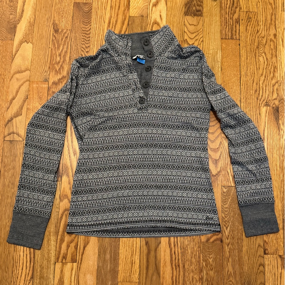 KAVU sweater/shirt small